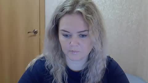 Snapshot of karennelsonx chatting on November 2025 03:03:01 PM karennelsonx online show from November 2025 03:03:01 PM