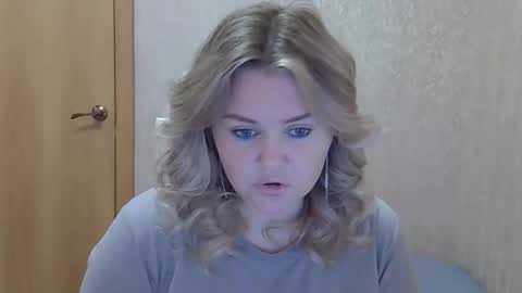 Snapshot of karennelsonx chatting on November 2025 09:31:02 AM karennelsonx online show from November 2025 09:31:02 AM