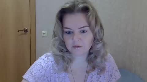 Snapshot of karennelsonx chatting on December 2025 10:57:02 AM karennelsonx online show from December 2025 10:57:02 AM