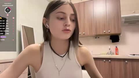 Snapshot of karensimilton chatting on November 2025 01:44:02 PM May online show from November 2025 01:44:02 PM