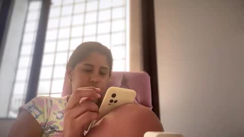 Snapshot of kariina_candy chatting on February 2025 11:41:01 AM kariina candy and fox online show from February 2025 11:41:01 AM