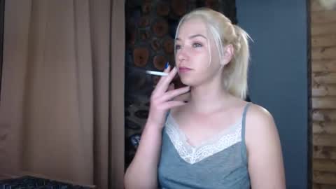 Snapshot of karina_fun chatting on December 2025 03:11:01 AM karina online show from December 2025 03:11:01 AM