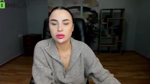 Snapshot of karina_nolan chatting on November 2025 06:46:02 AM Karina Nolan online show from November 2025 06:46:02 AM