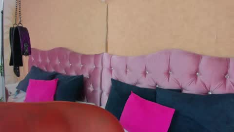 KARINA  online show from April 2026 11:19:02 PM