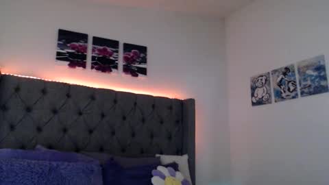 karinakummings online show from November 2025 08:52:01 PM