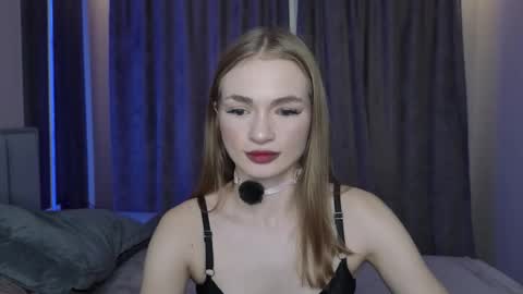 karinchik544 online show from November 2025 11:53:02 AM