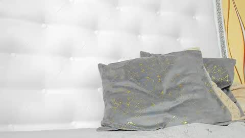 KARISSIA online show from October 2025 04:46:02 AM