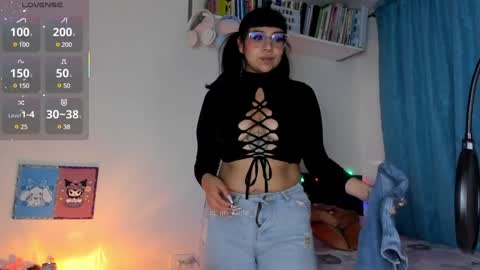 Snapshot of karla__1 chatting on January 2025 04:12:01 AM Ill be on at sunday see u Lynn  Could u help me to reach 100 Thmbs upp plssss   Independent girl 3 online show from January 2025 04:12:01 AM