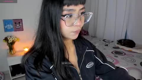 Snapshot of karla__1 chatting on February 2025 02:51:02 AM Ill be on at sunday see u Lynn  Could u help me to reach 100 Thmbs upp plssss   Independent girl 3 online show from February 2025 02:51:02 AM