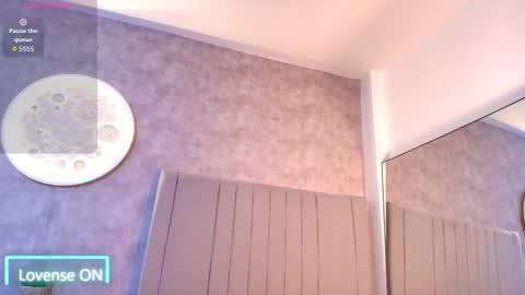 Karla online show from September 2025 07:26:01 PM