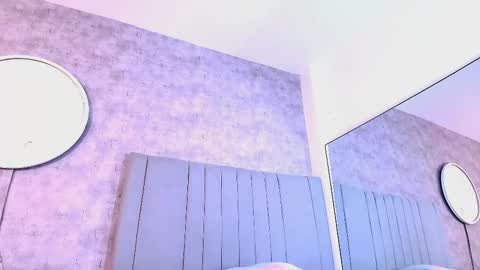 Karla online show from November 2025 08:52:01 PM