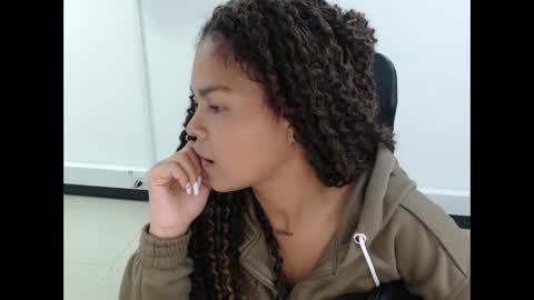 Snapshot of karla_cg chatting on February 2025 07:47:02 PM karla_cg online show from February 2025 07:47:02 PM