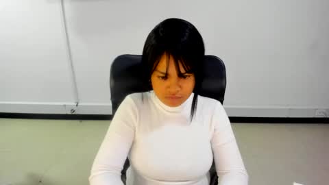 Snapshot of karla_cg chatting on September 2025 08:02:02 PM karla_cg online show from September 2025 08:02:02 PM