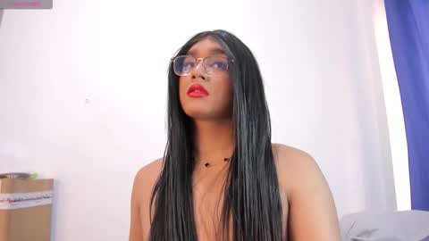 Snapshot of karla_dior chatting on November 2025 04:51:01 PM DIOR online show from November 2025 04:51:01 PM