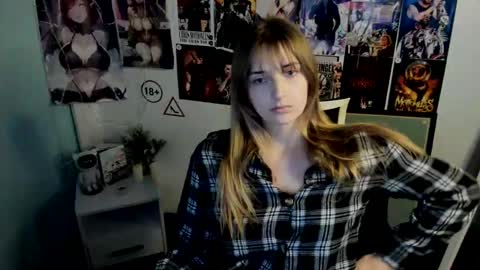 Snapshot of karla_flower chatting on October 2025 01:17:01 PM Karla online show from October 2025 01:17:01 PM