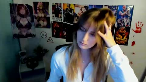 Snapshot of karla_flower chatting on November 2025 01:35:02 PM Karla online show from November 2025 01:35:02 PM