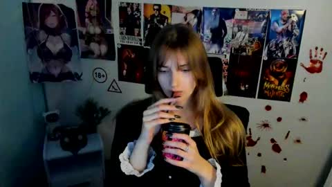 Snapshot of karla_flower chatting on November 2025 01:13:01 PM Karla online show from November 2025 01:13:01 PM