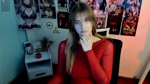 Snapshot of karla_flower chatting on November 2025 01:32:01 PM Karla online show from November 2025 01:32:01 PM