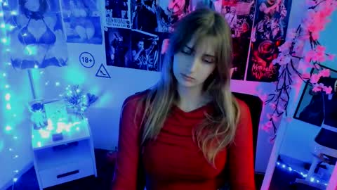 Snapshot of karla_flower chatting on November 2025 07:13:02 AM Karla online show from November 2025 07:13:02 AM