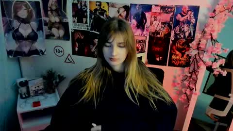 Snapshot of karla_flower chatting on November 2025 07:30:02 AM Karla online show from November 2025 07:30:02 AM