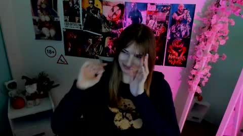 Snapshot of karla_flower chatting on December 2025 01:39:02 PM Karla online show from December 2025 01:39:02 PM