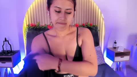 Snapshot of karla_gonzaless chatting on January 2025 12:48:02 AM Karla Gonzaless online show from January 2025 12:48:02 AM