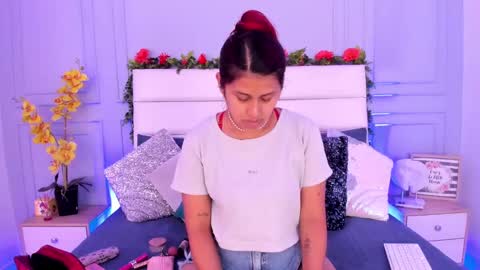 Snapshot of karla_gonzaless chatting on March 2025 07:07:02 PM Karla Gonzaless online show from March 2025 07:07:02 PM