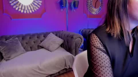 carla  online show from December 2025 03:56:02 AM