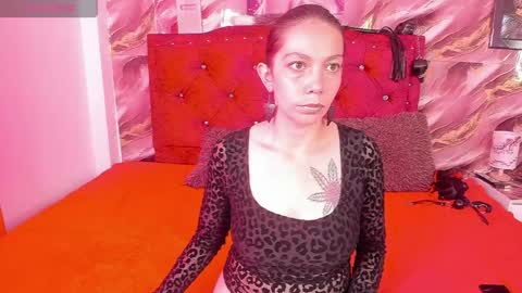 karlaahott online show from April 2026 07:40:02 PM