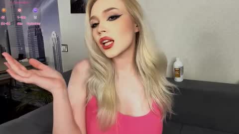 Olivia online show from December 2025 02:09:02 AM