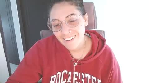 kloy online show from September 2025 05:05:02 PM