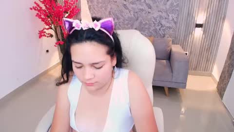 Snapshot of karlie_small chatting on September 2025 08:52:02 PM Karli online show from September 2025 08:52:02 PM