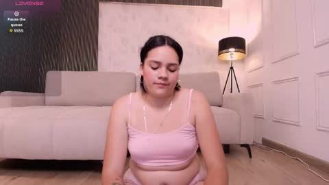 Snapshot of karlie_small chatting on December 2025 07:51:02 PM Karli online show from December 2025 07:51:02 PM