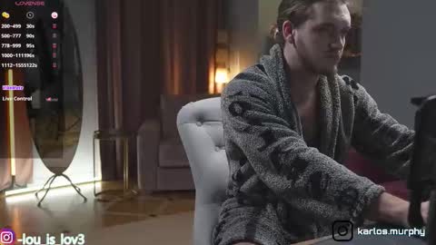 Karlos and Louis online show from November 2025 03:45:01 AM