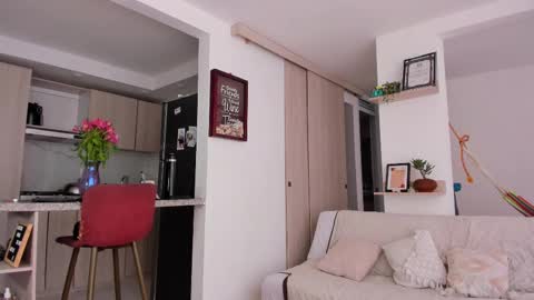 Karlye online show from February 2025 05:17:02 PM