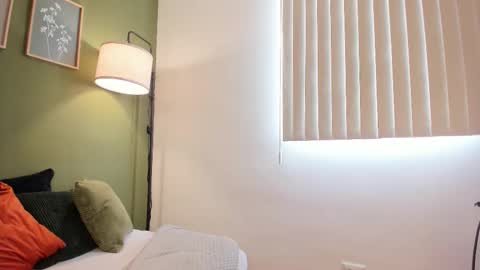 Karlye online show from October 2025 01:46:02 PM