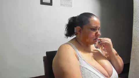 Karol online show from April 2026 03:06:02 AM