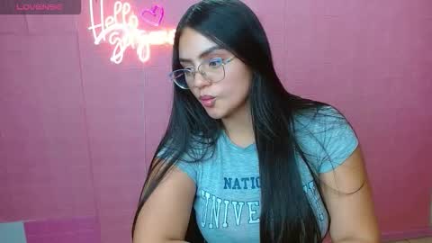 Snapshot of karol_09 chatting on November 2025 03:05:01 AM karol 09 online show from November 2025 03:05:01 AM