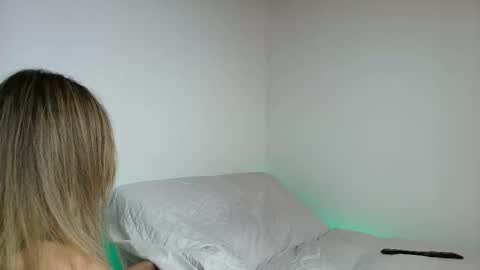 karol_goode online show from November 2025 09:02:01 PM