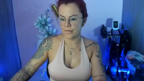 Snapshot of karol_milf__ chatting on December 2024 11:47:01 PM kAROL MILF online show from December 2024 11:47:01 PM