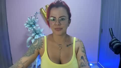 Snapshot of karol_milf__ chatting on December 2024 12:00:01 AM kAROL MILF online show from December 2024 12:00:01 AM
