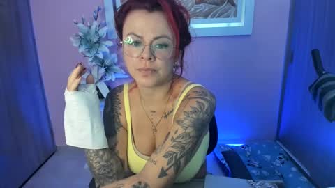 Snapshot of karol_milf__ chatting on January 2025 01:58:01 PM kAROL MILF online show from January 2025 01:58:01 PM