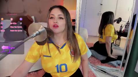Snapshot of karol_page1 chatting on June 2026 03:29:02 AM KAROL online show from June 2026 03:29:02 AM