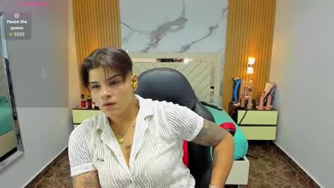 Karol and Luna online show from October 2025 07:41:01 PM