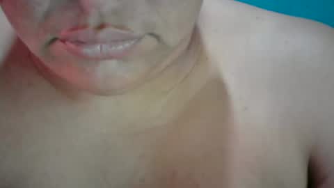 Snapshot of karolbb chatting on February 2025 12:44:02 PM karolbb online show from February 2025 12:44:02 PM