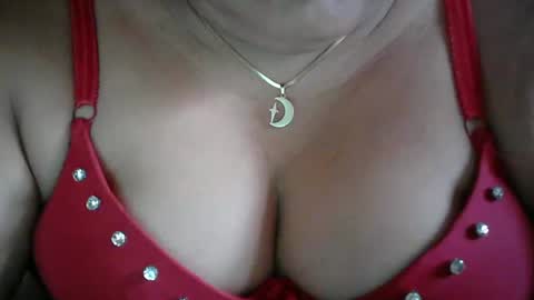 Snapshot of karolbb chatting on March 2025 10:21:01 PM karolbb online show from March 2025 10:21:01 PM