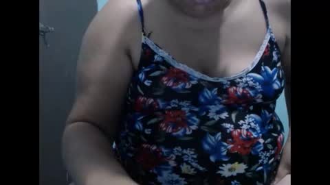 Snapshot of karolbb chatting on October 2025 10:38:01 AM karolbb online show from October 2025 10:38:01 AM