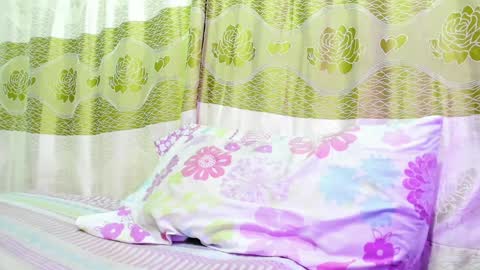 Snapshot of karoli_sanz chatting on January 2025 04:37:02 AM Karolinstagram.karoli sanz online show from January 2025 04:37:02 AM