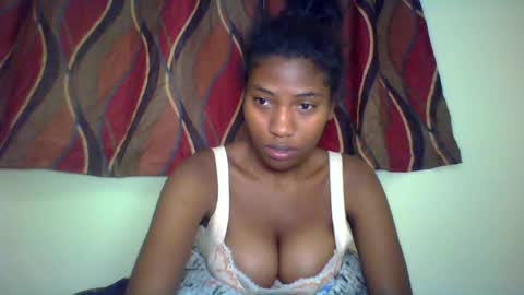 karoliee online show from July 2026 03:14:02 PM