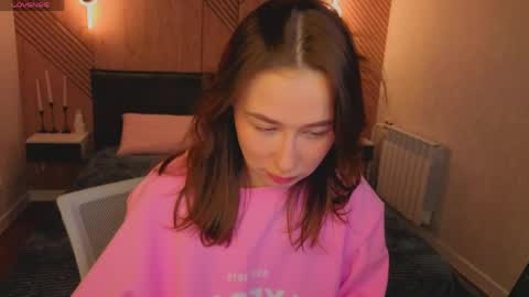 Karolina online show from April 2026 01:33:01 AM